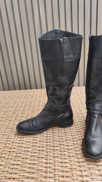 Wysokie czarne kozaki skórzane Aldo 39 klamerka