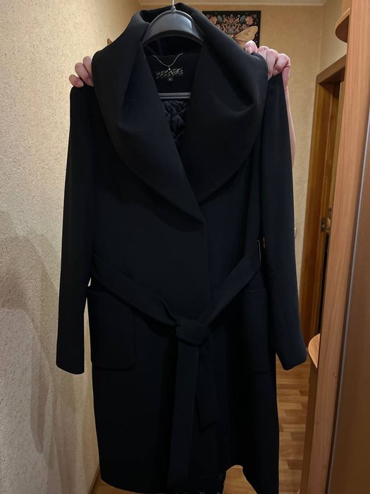 Осеннее фирменное Пальто