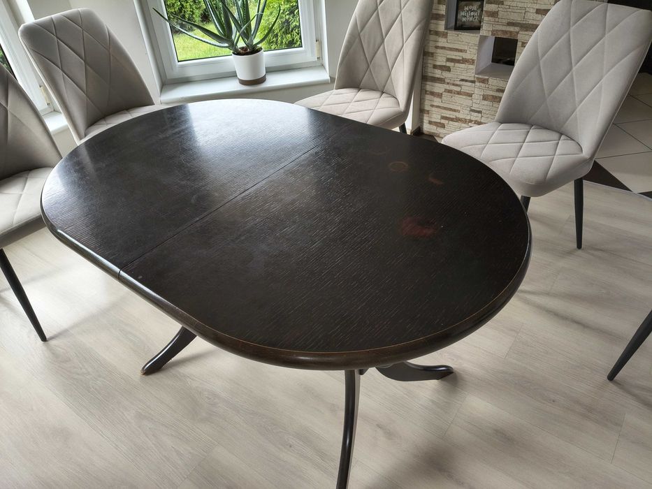 Stół do jadalni rozkładany