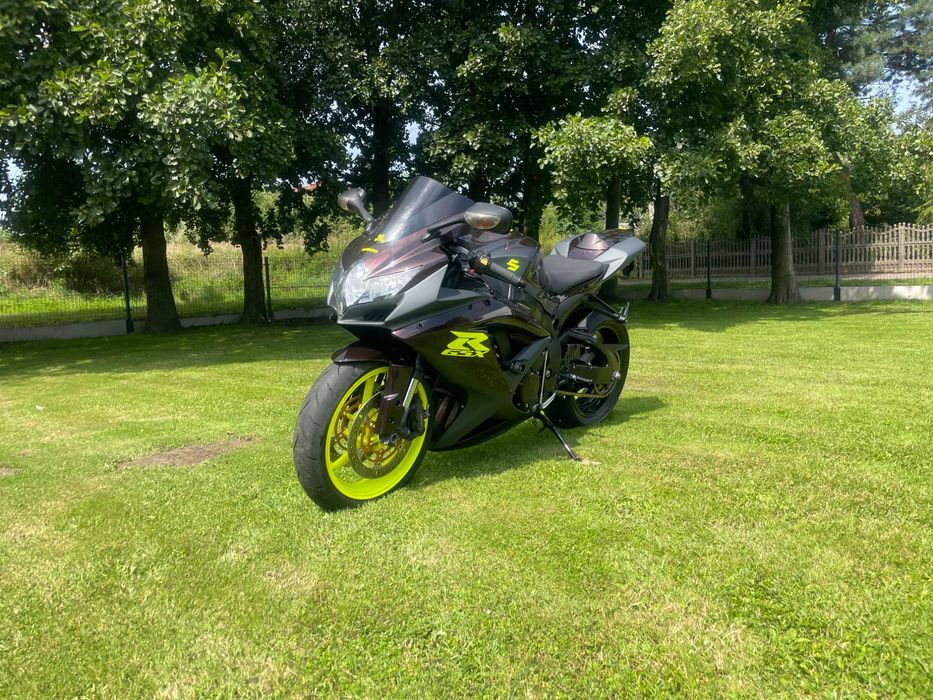 Suzuki  GSX-R 750  K8