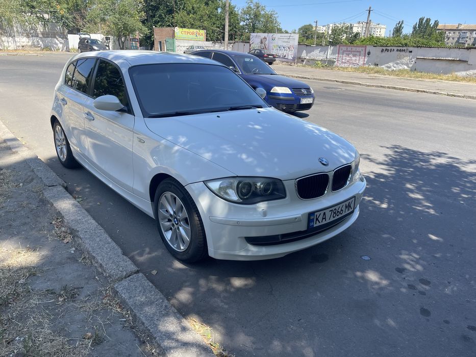 Продаю авто, в хорошем состоянии, вся целая, без дтп