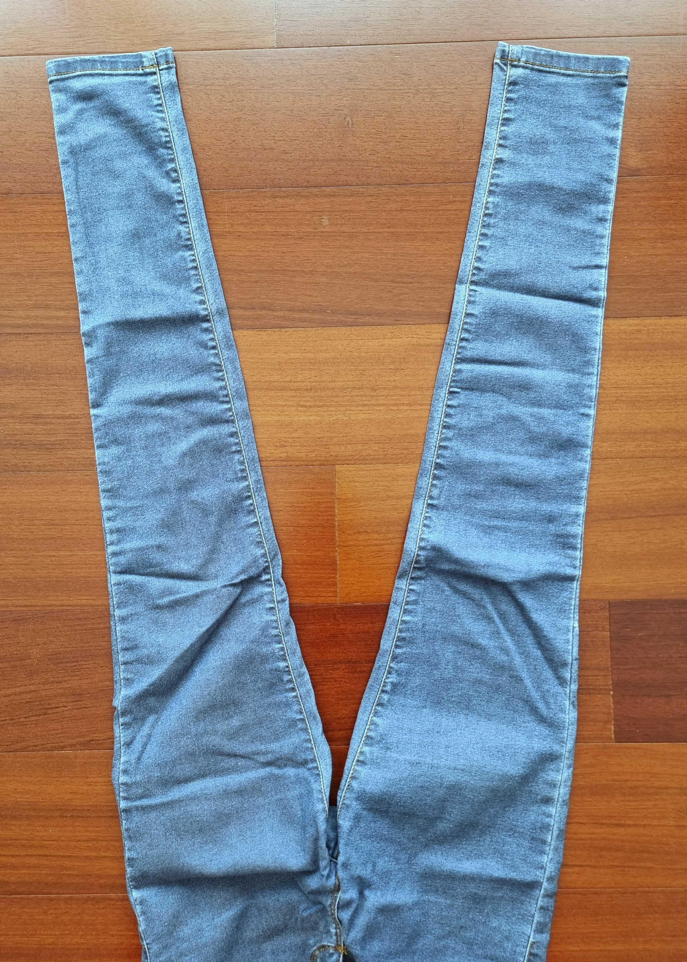 Calças/ jeggings de ganga justos e de cintura subida Primark, tam 34