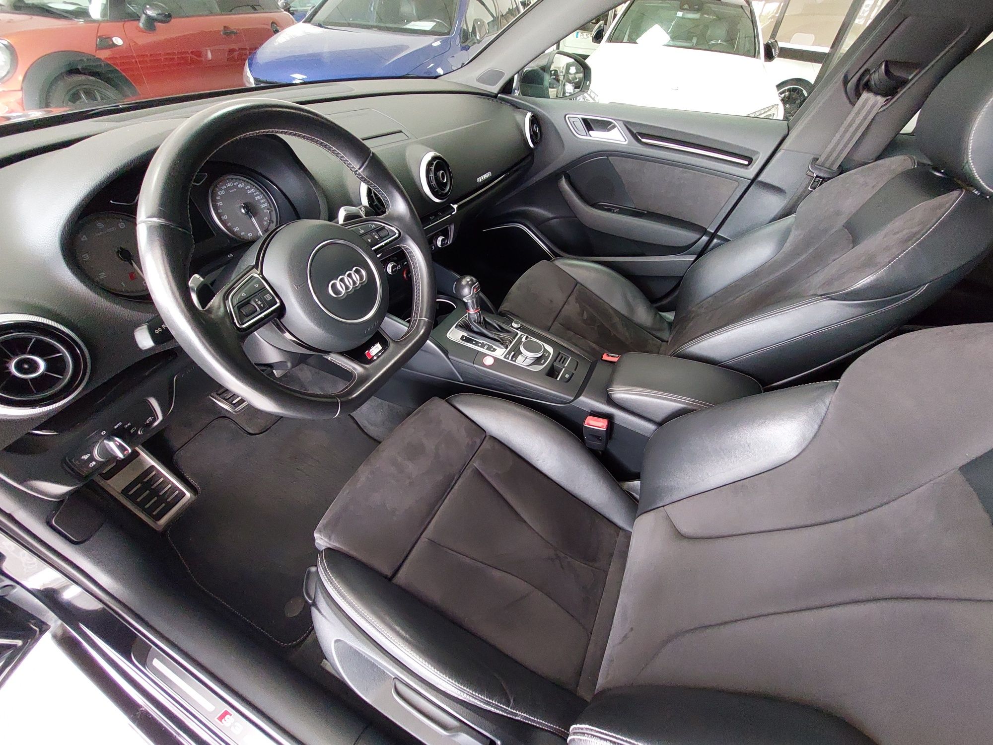 Audi S3 Quattro Sportback 2.0 TFSI 300CV S-Tronic / Panorâmico