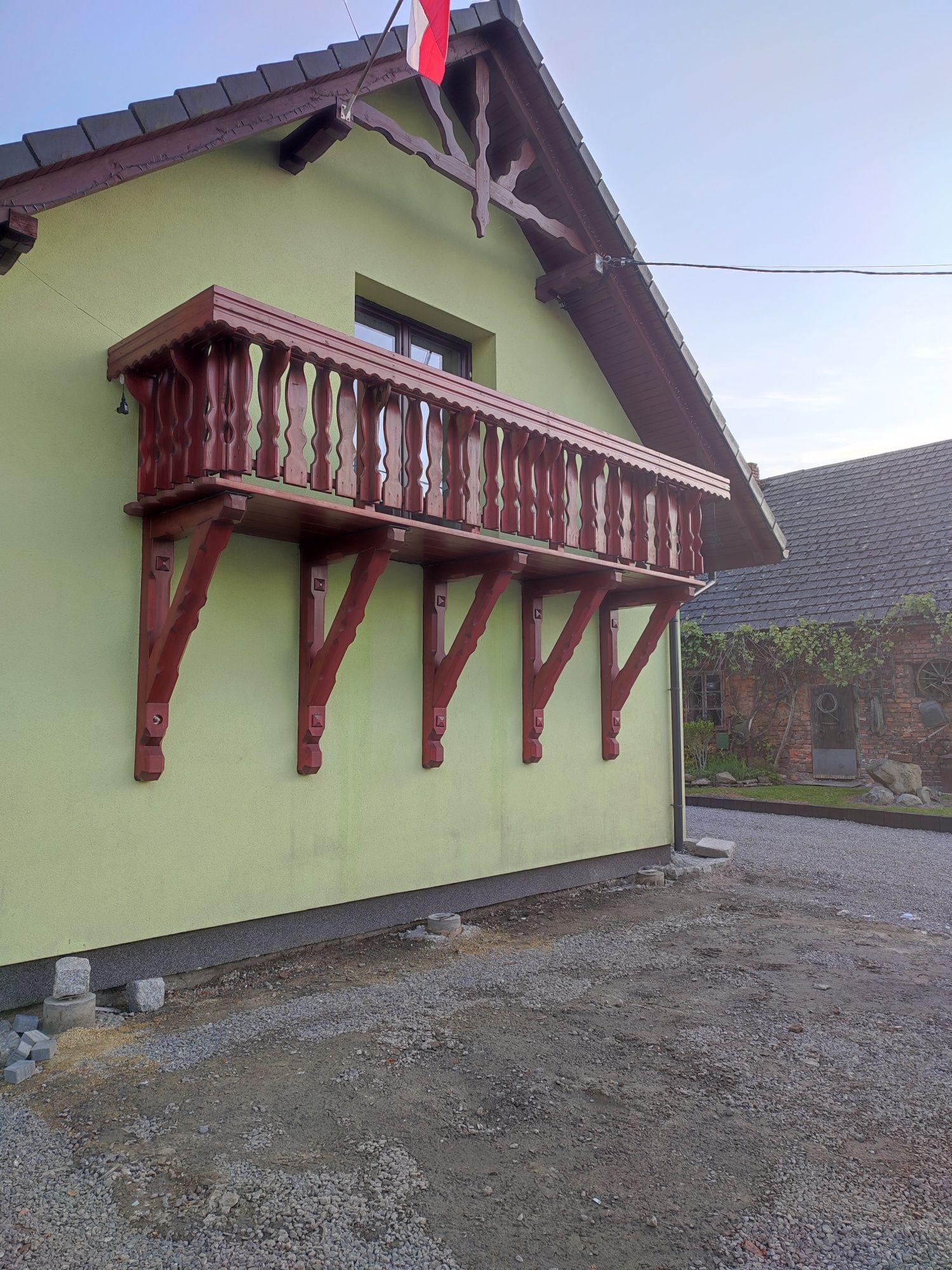 Balkon drewniany gotowy