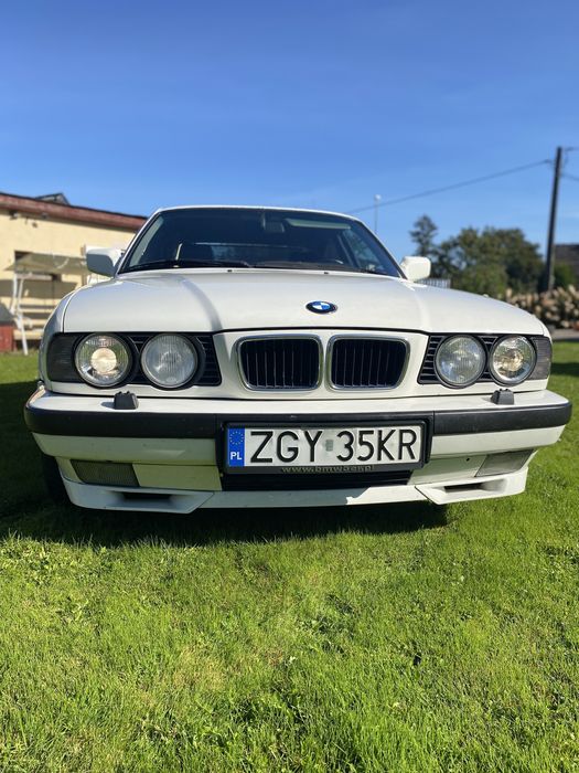 BMW E34 535i sedan