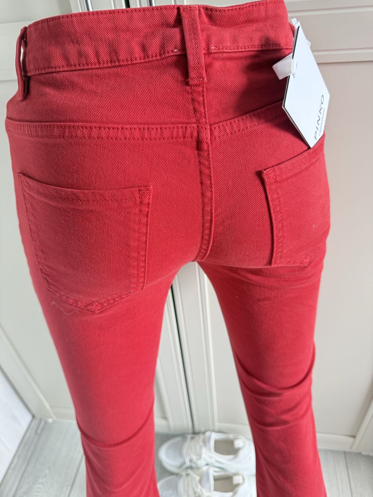 Pinko nowe jeansy 7/8 czerwone flare zdobione nogawki 26 s