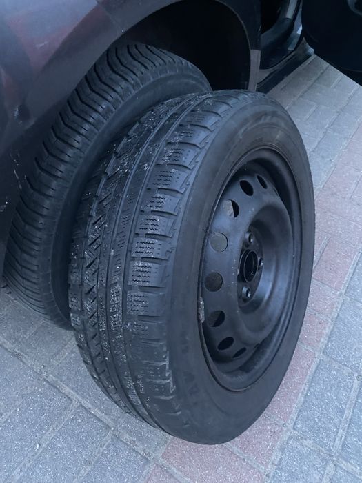 2 całe koła do toyota yaris gen. II/ 2008 rok