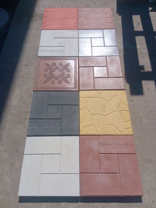 Тротуарна вібролита плитка.