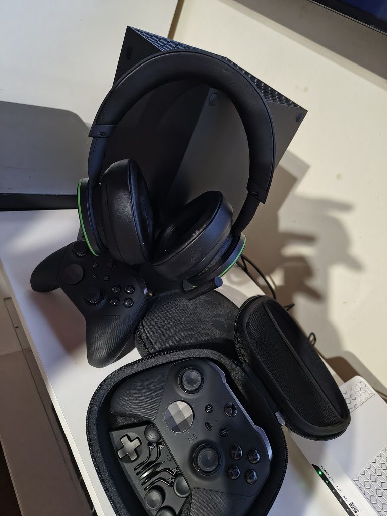 Xbox series x 2 pady Elite series 2 sluchawki
