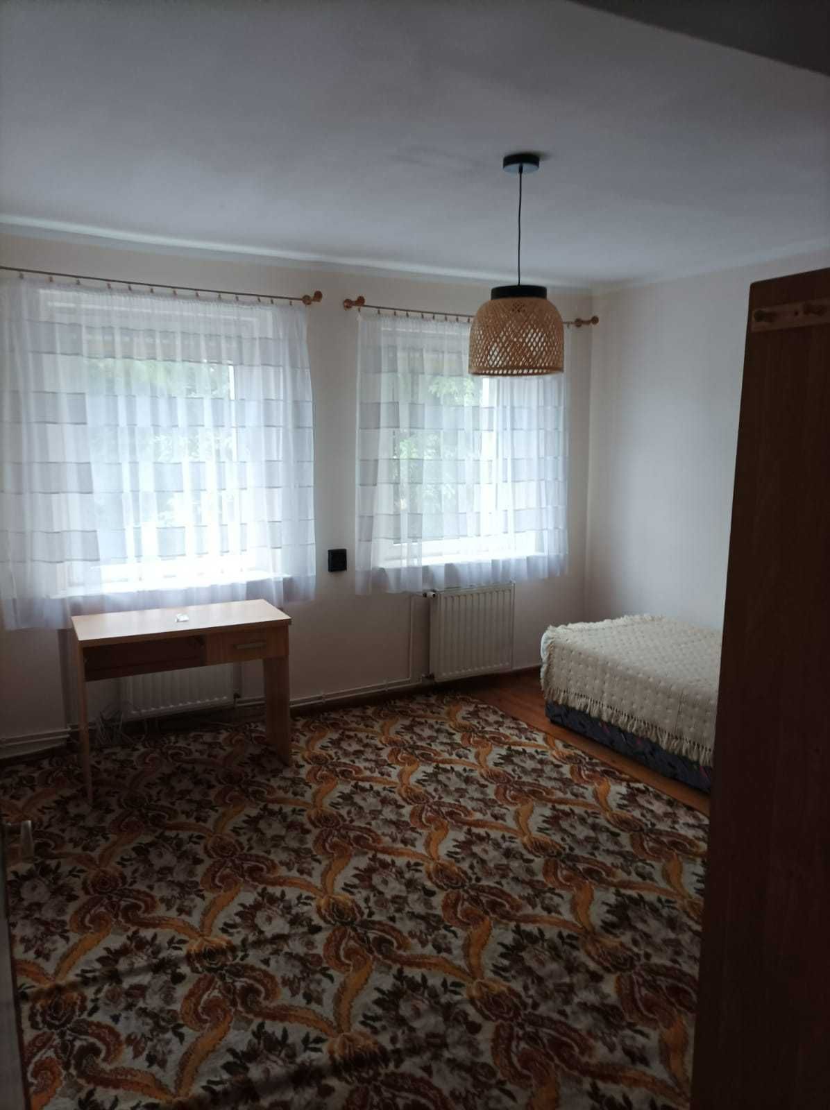 Wynajmę pokój w willi na ZACISZU