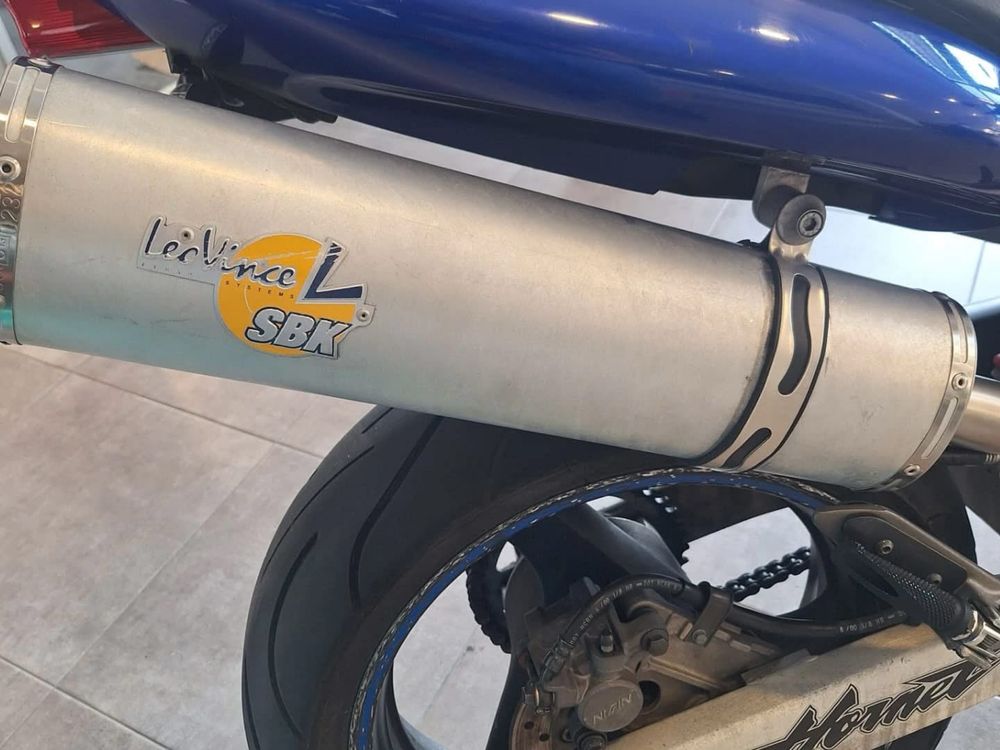 Hornet cb600F 2001