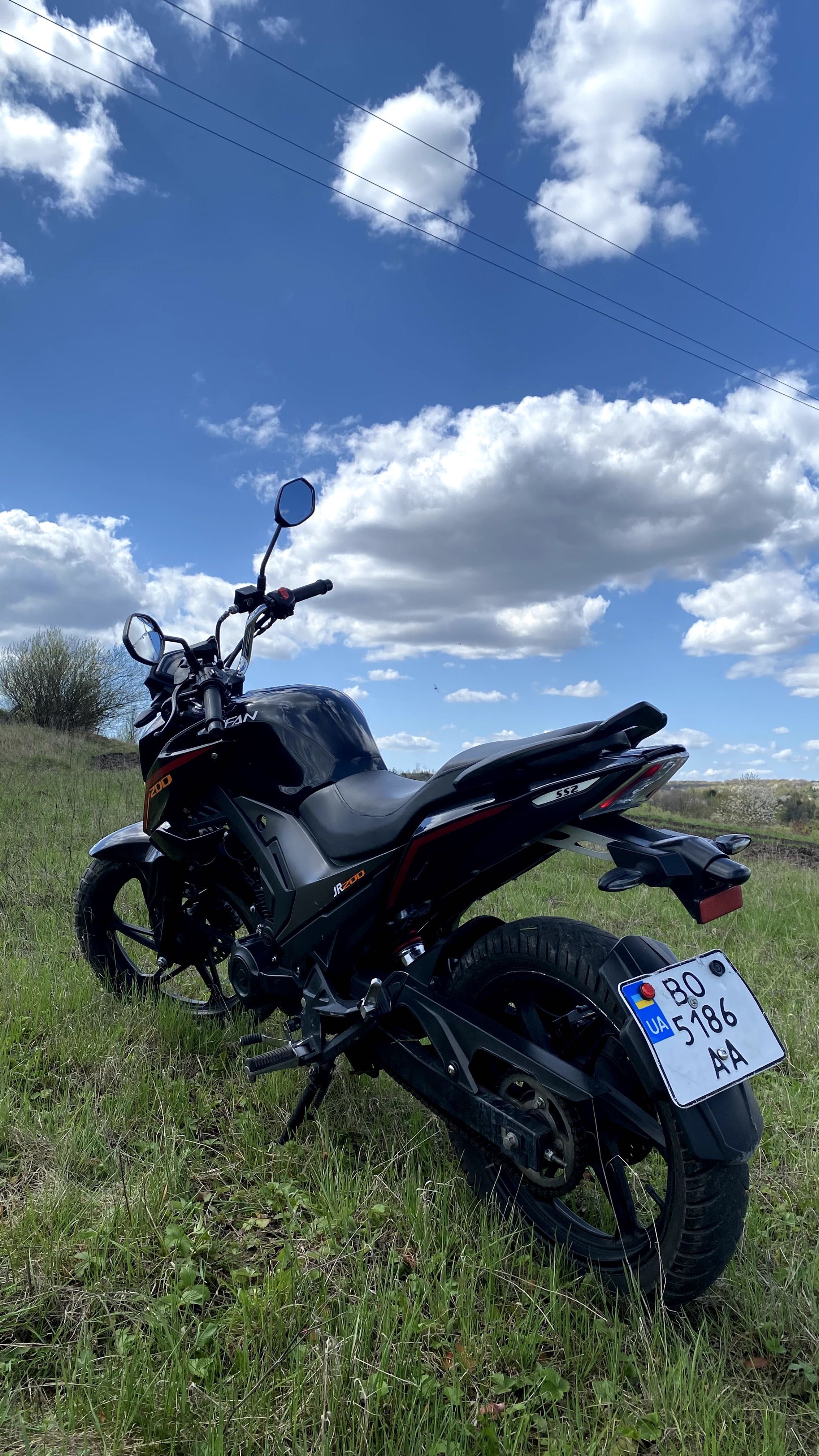 Мотоцикл Lifan JR200