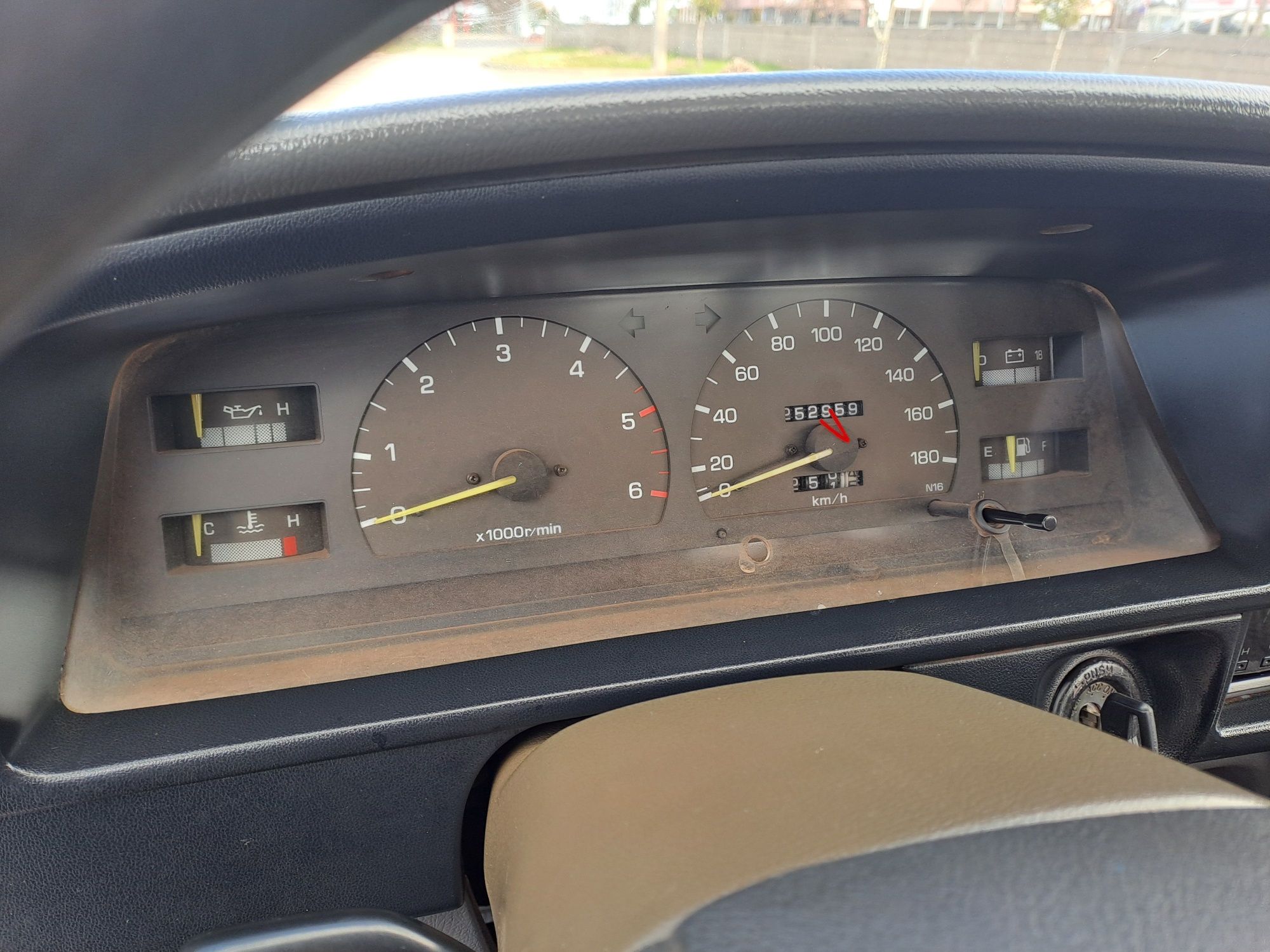 Toyota Hilux 4x4  2.4D