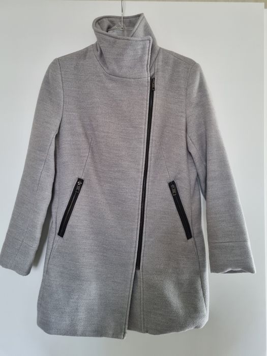 Jesienno-zimowy płaszcz