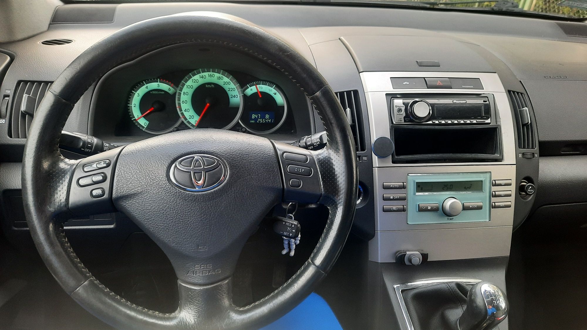 Toyota corolla verso  rok 2006  zadbany