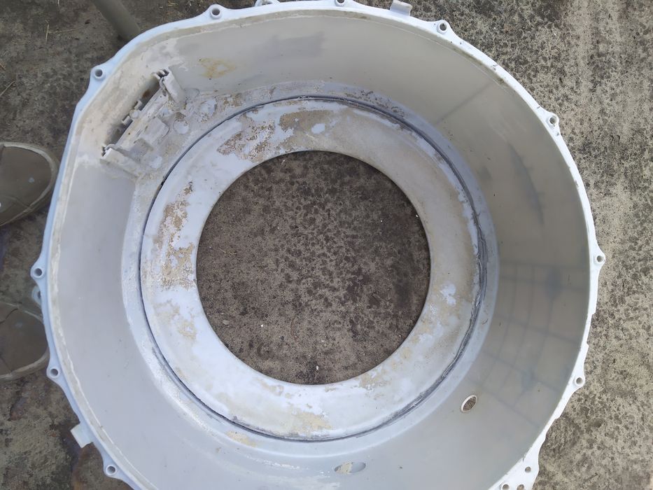 Продам пральну машинку LG  F1068LD  запчастини