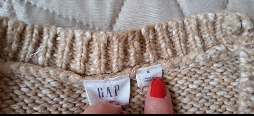 Długi sweter Gap w rozmiarze S