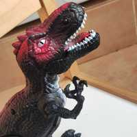 Vendo brinquedo criança dinossauro