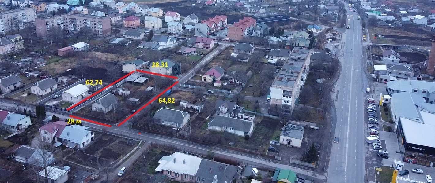 Будинок і земельна ділянка 10 сот в Тернополі.