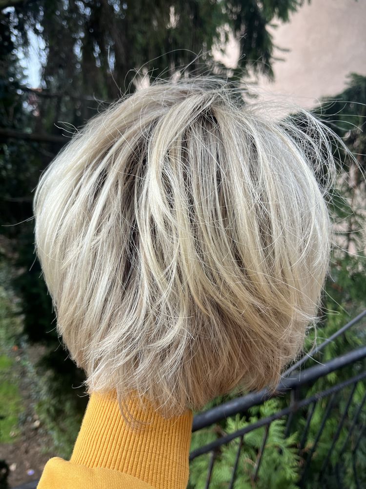 Peruka bob, Mayer Hair