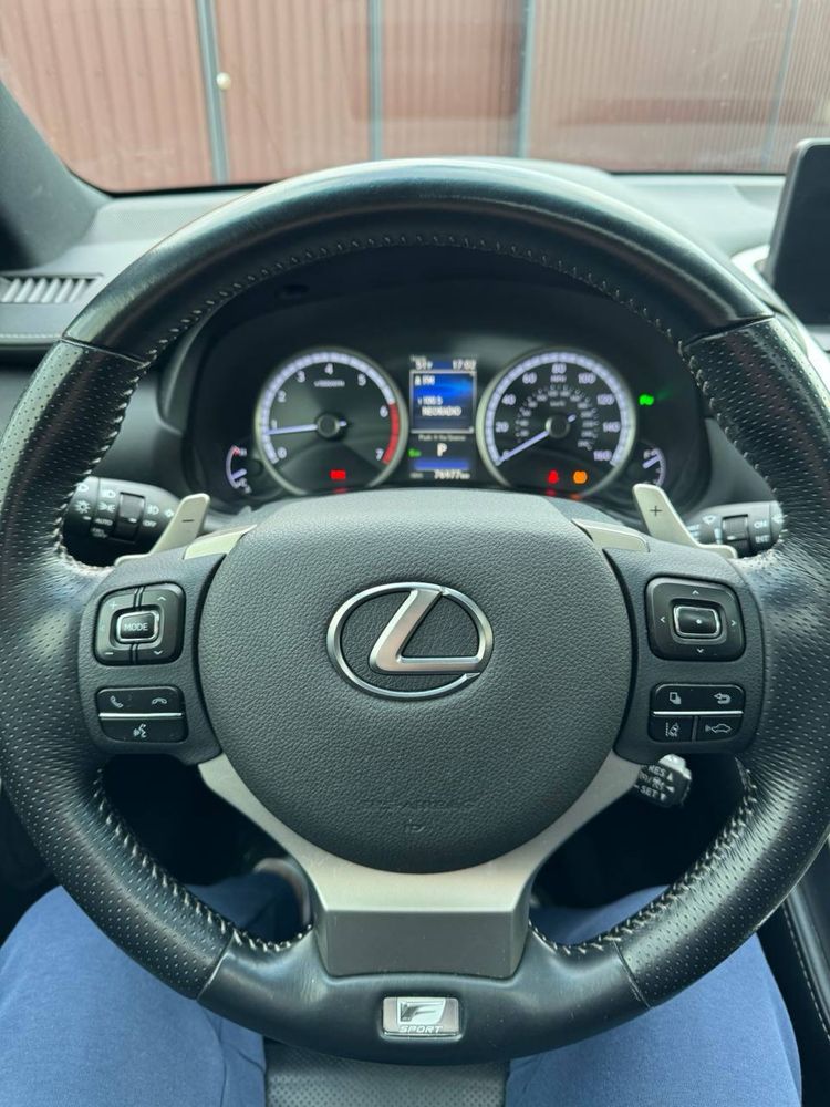 Продам авто Lexus nx 300 f-sport. 2017