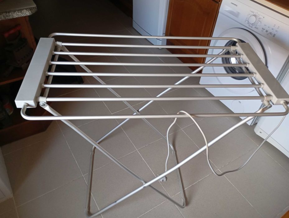 Estendal de roupa aquecido