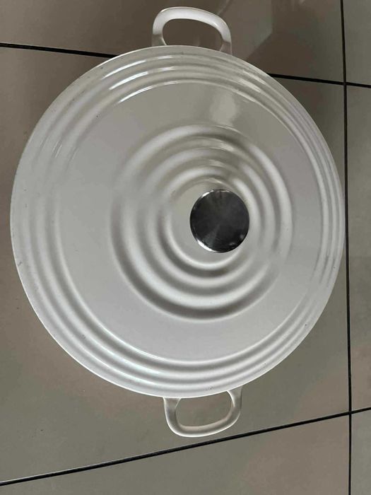 Żeliwny garnek brytfanna  ecru 32 cm
