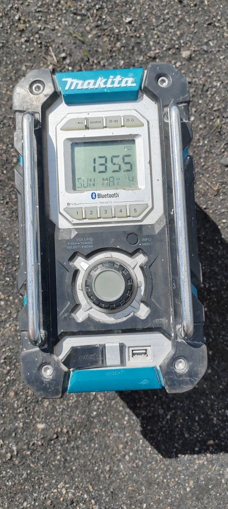 Radio makita dmr 106