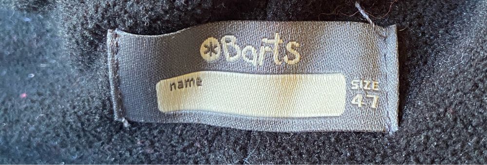 Ciepła zimowa czapka Barts z pomponem | rozmiar 47