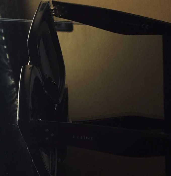 Óculos Celine PRETO e dourado