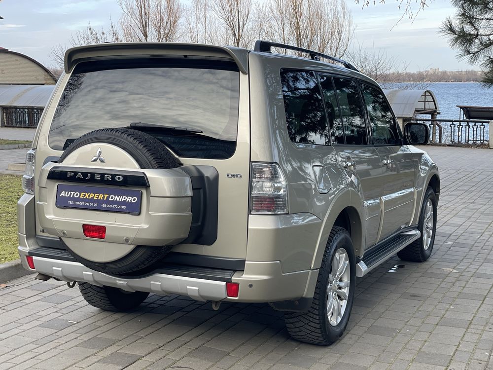 Mitsubishi Pajero Wagon 2014