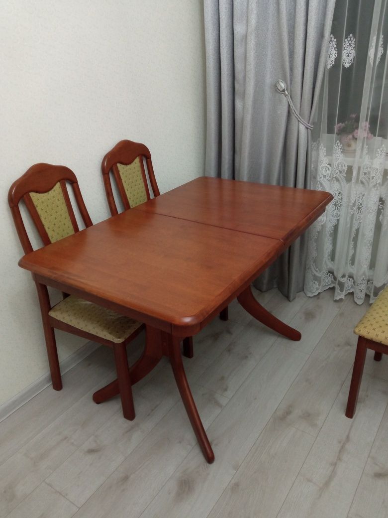 Продам Стільці (Монако) червоне дерево