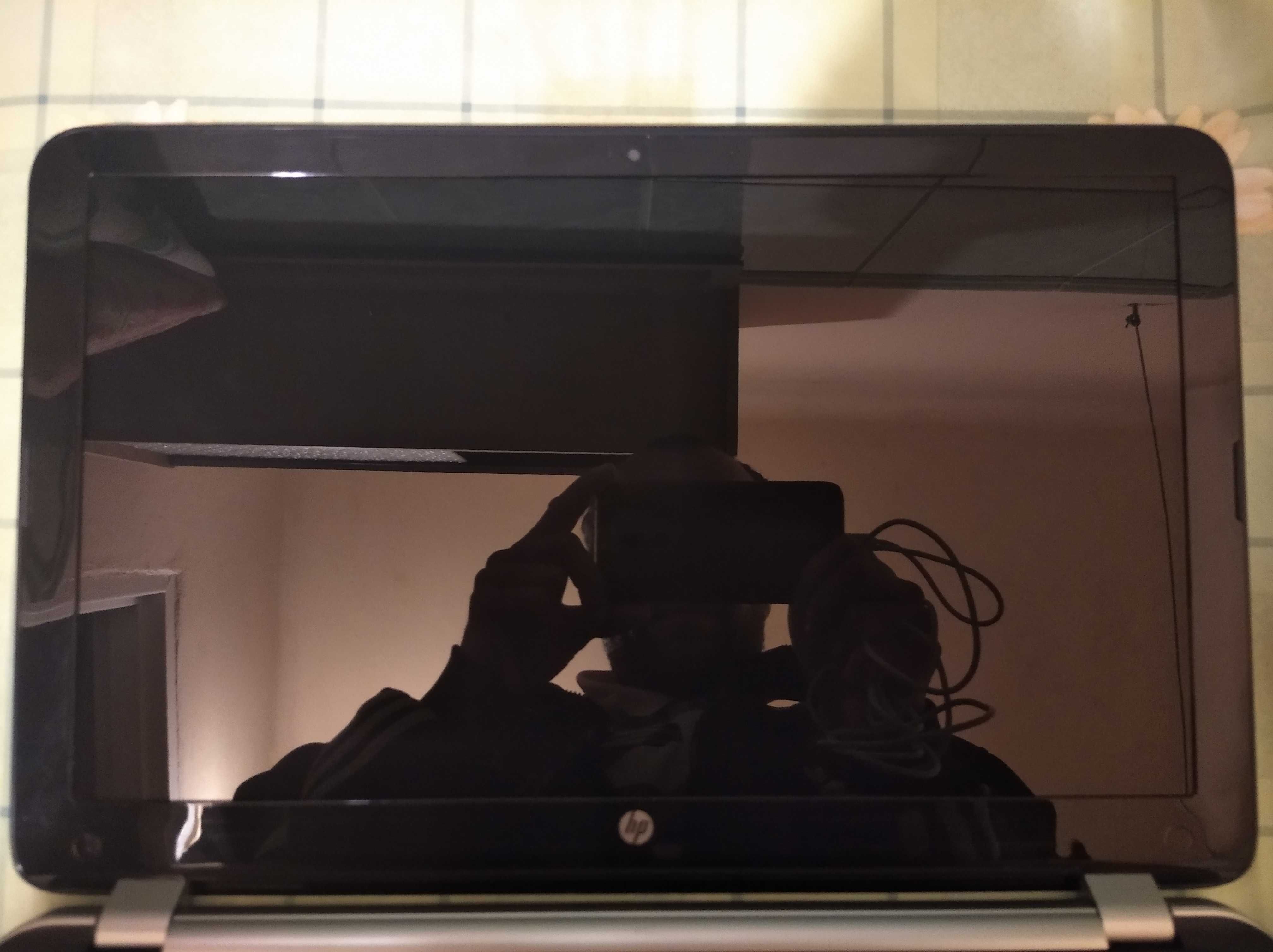 laptop hp pavillion 2 dyski ladny stan prawie jak nowy duzo zdjec