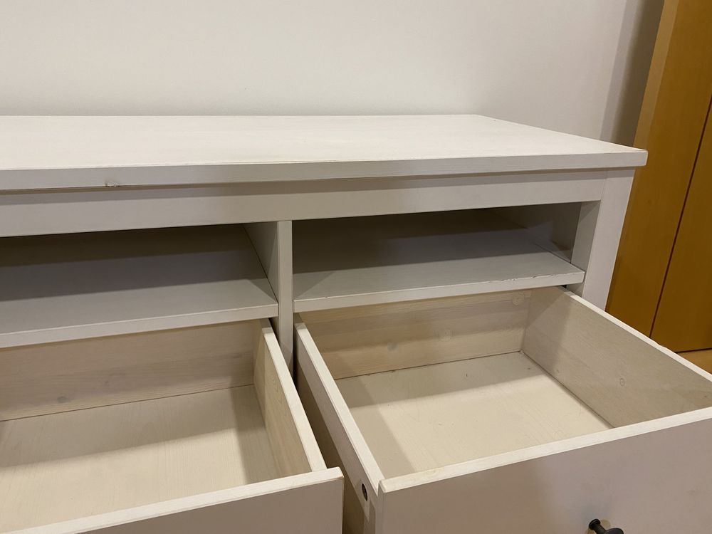 Movel tv branco bom estado
