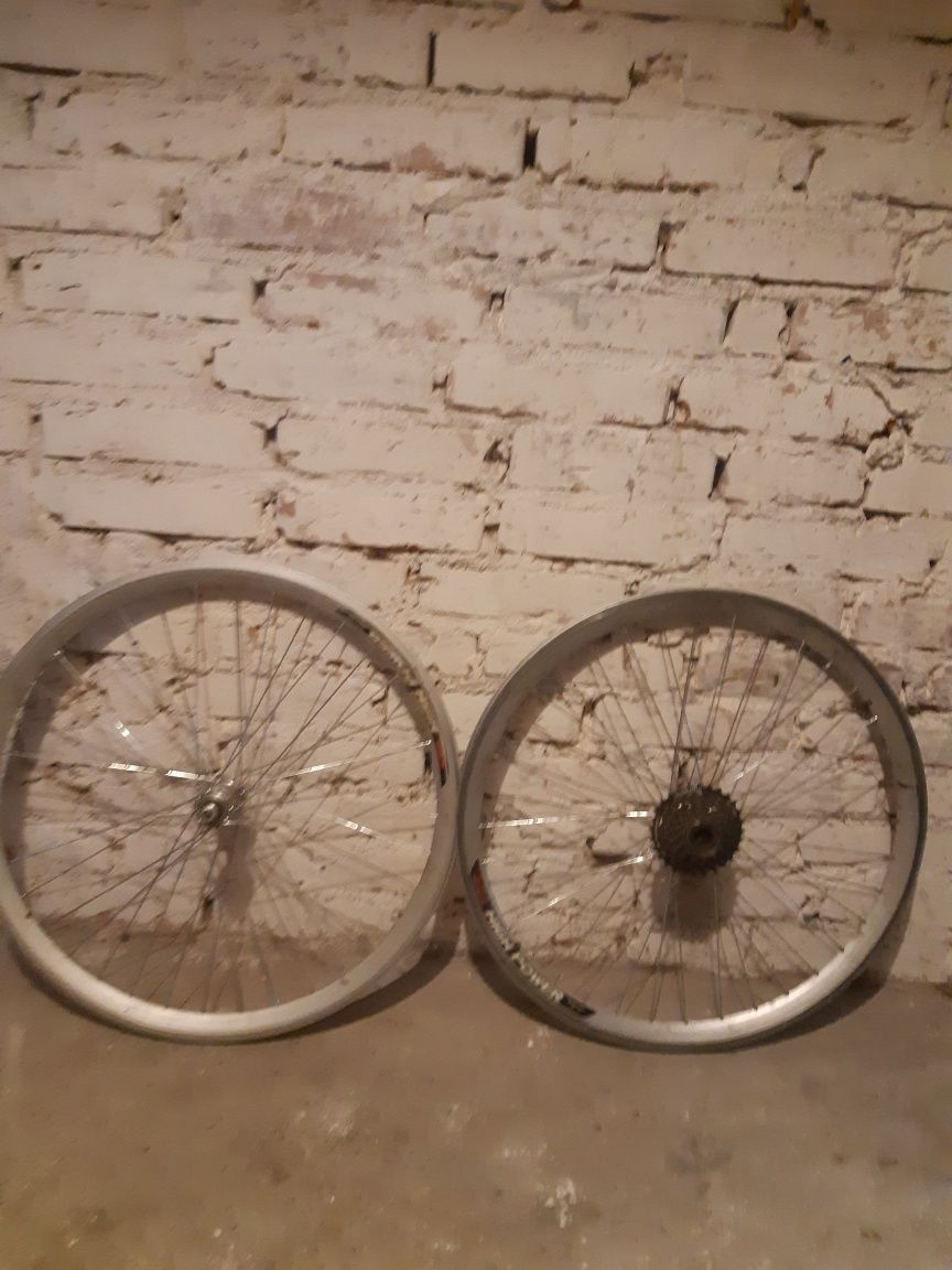 Sprzedam koła do roweru 25'