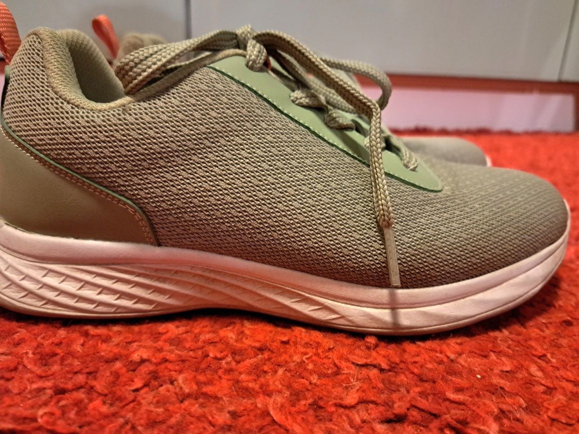 Oliwkowe buty sportowe rozm 36