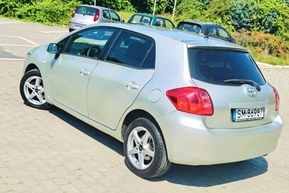 Toyota Auris 2.0 D-4D 126KM * Klimatronik * Super Stan * 5 Drzwi * 2008r * Aluski *