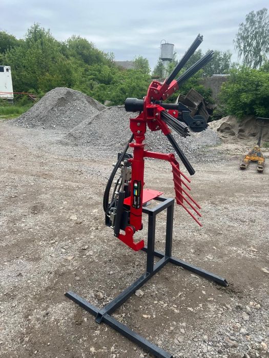 Садова мітла. Вигортач гілок. Садовий обприскувач