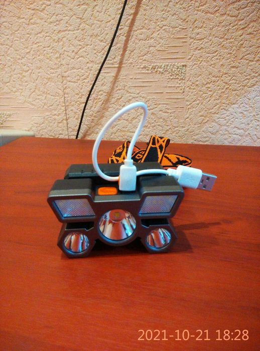 Налобный светодиодный фонарь для рыбаков,охотников и др.