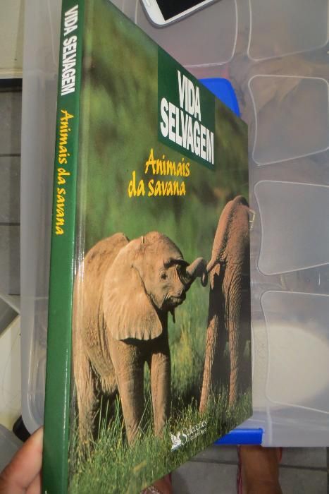 Livro " A Vida Selvagem - Animais da Savana" Selecões Reader's digest