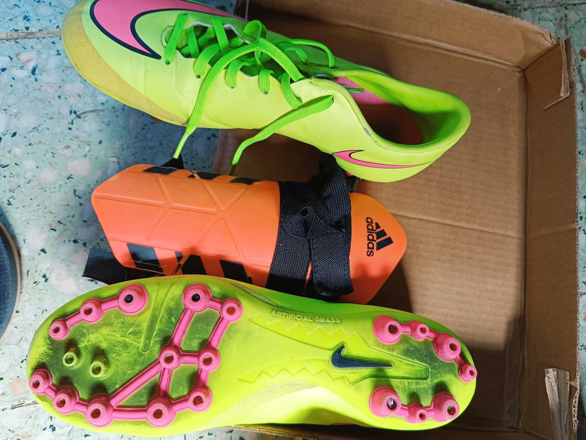 Chuteiras Nike e Puma