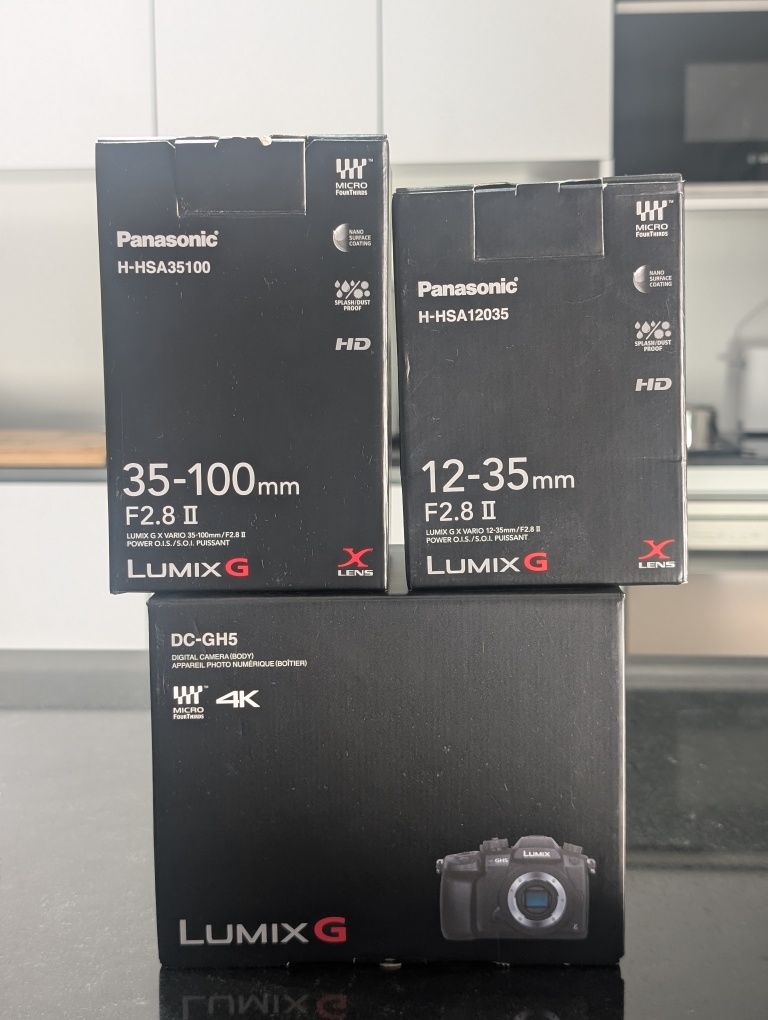 Panasonic Lumix GH5 + Lumix 12-35mm f/2.8 II + 35-100mm f/2.8 II