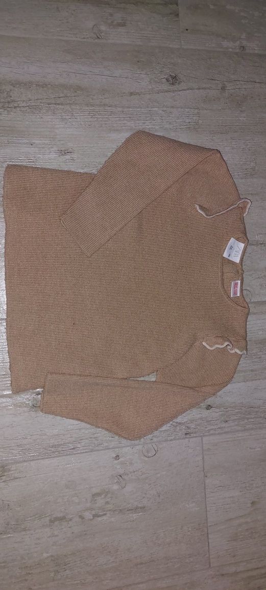 Sweterek beżowy Zara