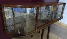 Witrynka w stylu art deco