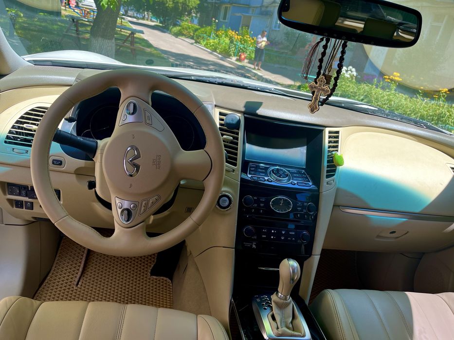 Продам инфинити фх35