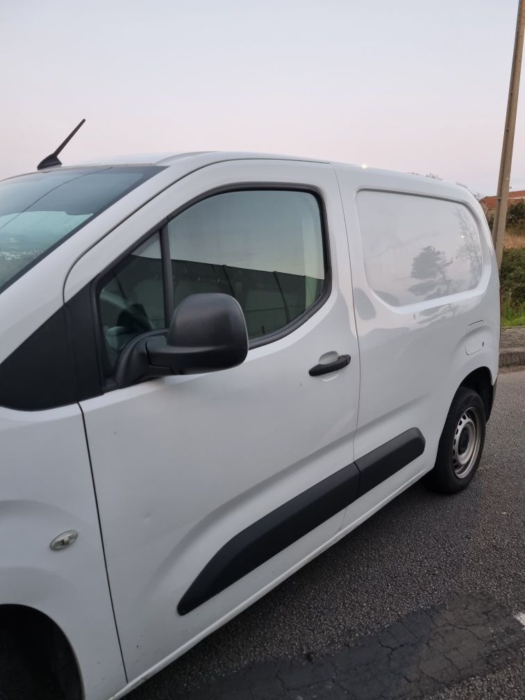 Opel combo (carrinha comercial]