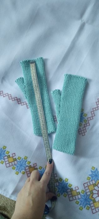 Демісезонна шапка+ мітенки з напівмериносу