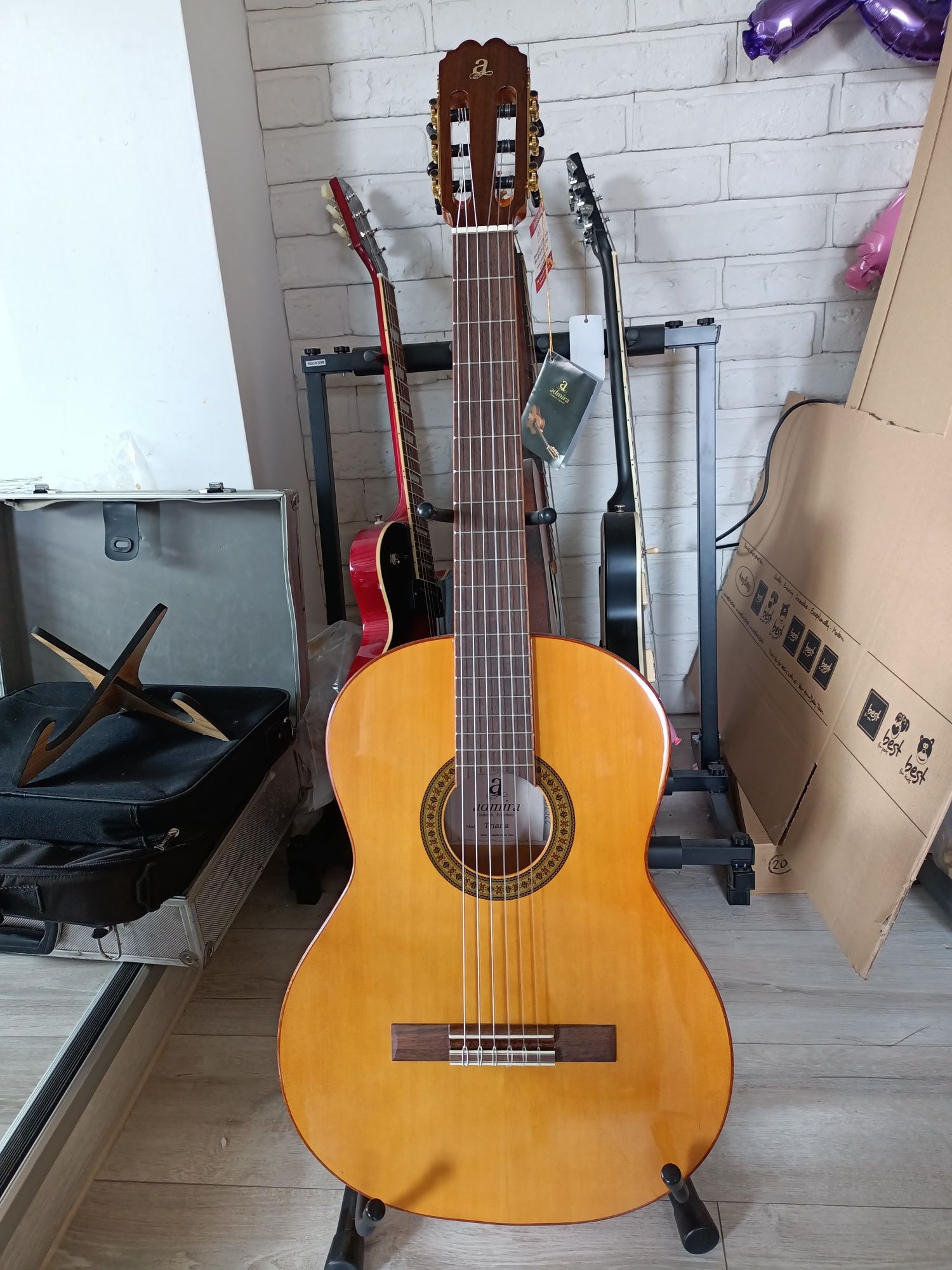 Gitara Klasyczna Admira Triana plus futerał - Nowa/Okazja Cenowa