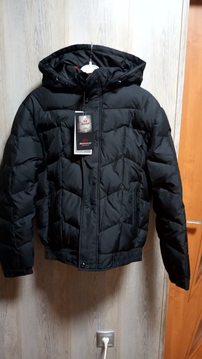 Куртка зимова на манжеті