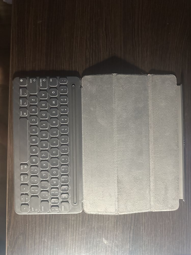 Apple Smart Keyboard для iPad 9
